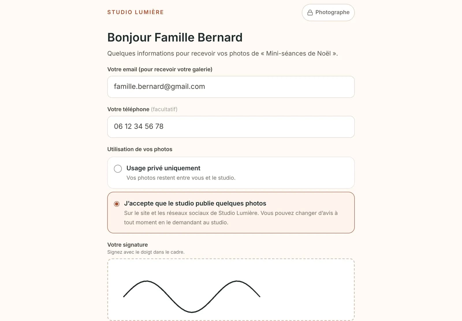 Fiche client remplie et signée sur la tablette